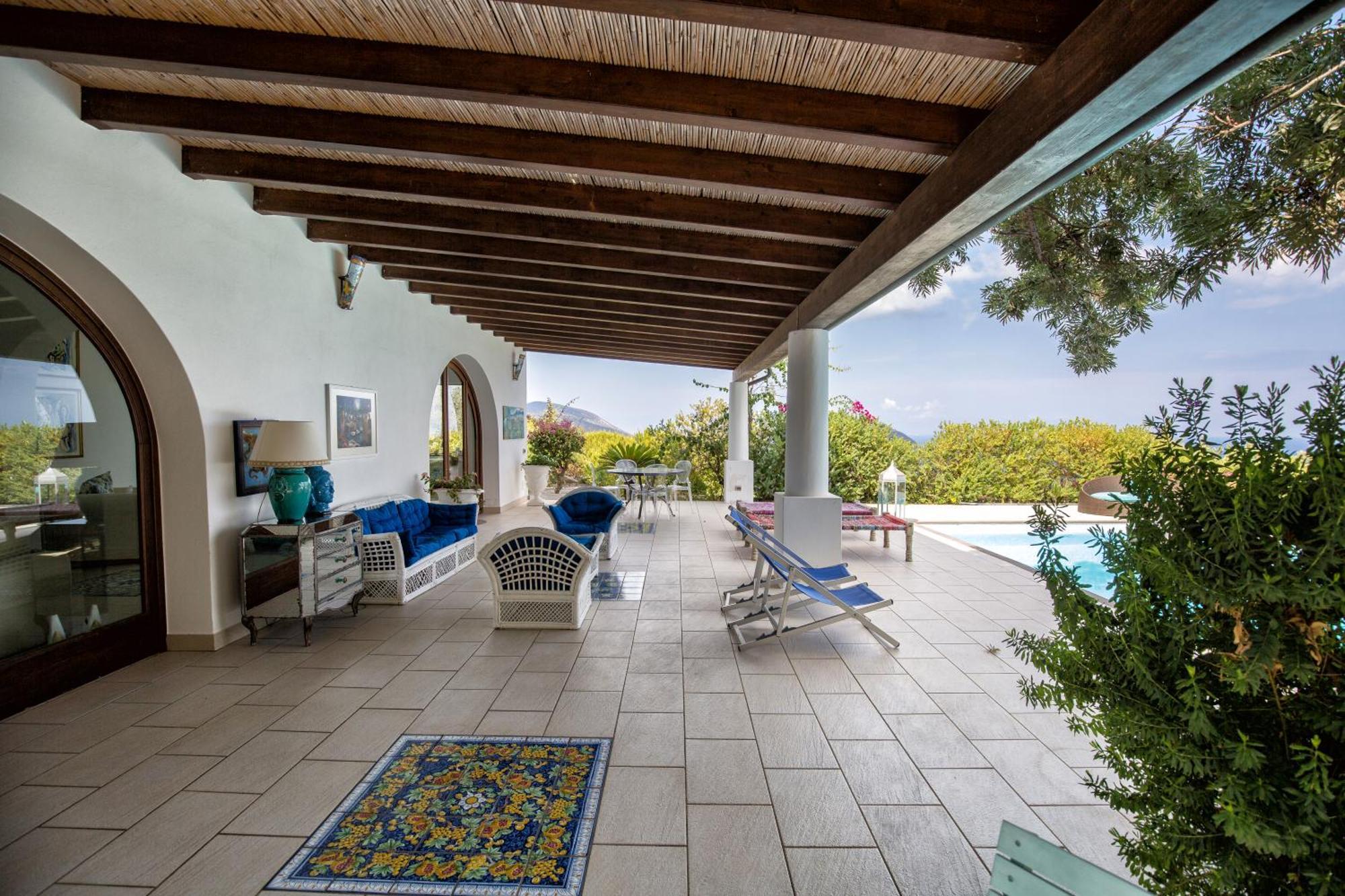 Sealight Villa Lipari - Vista E Piscina Exterior foto