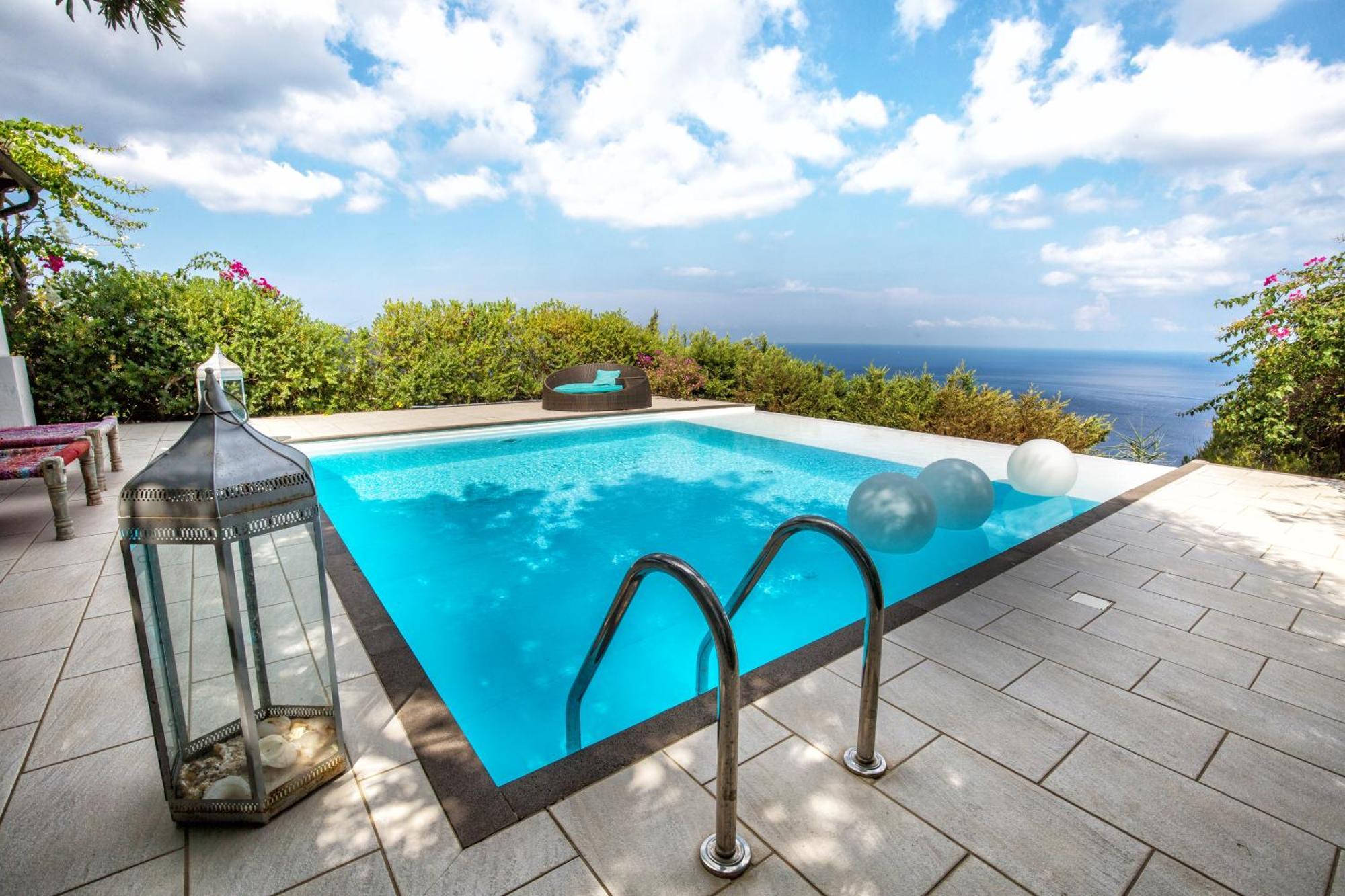 Sealight Villa Lipari - Vista E Piscina Exterior foto